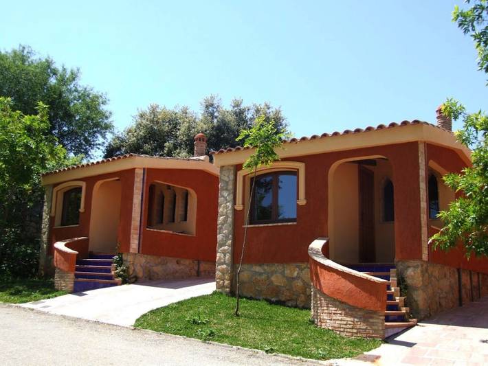 Ferienpark für 2 Personen, mit Terrasse und Garten sowie Pool in Málaga Provinz