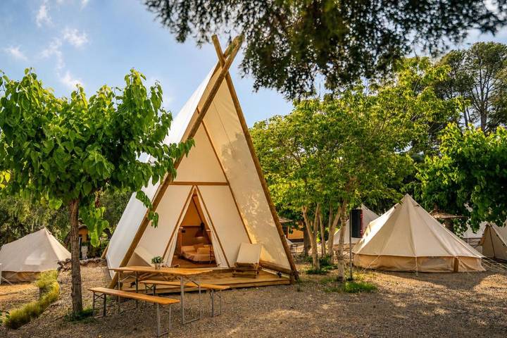 Tente pour 4 personnes, avec piscine ainsi que jardin et terrasse à Cambrils - 2