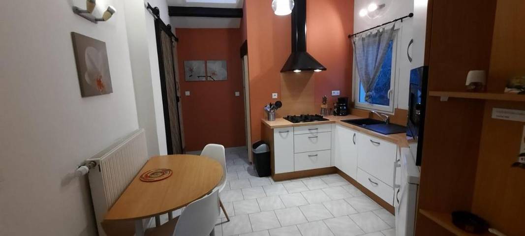 Location de vacances pour 6 personnes, avec piscine et jardin, animaux acceptés à Plumelin - 4