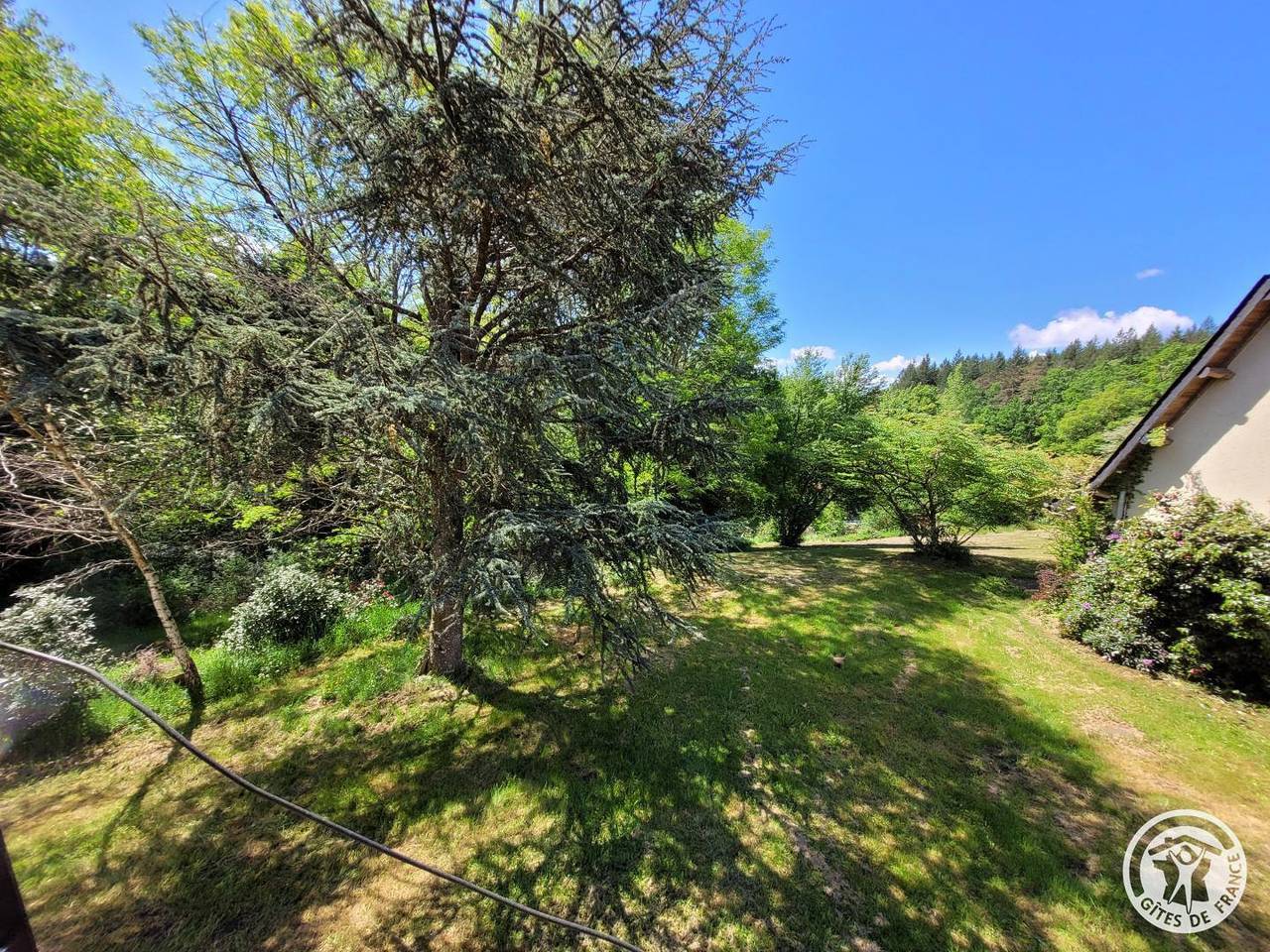 Gîte de la Pierre Ronde in Eyrein, Tulle und Umgebung