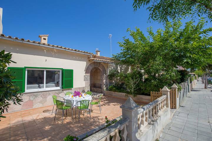 Villa für 6 Personen, mit Terrasse und Garten in Can Picafort - 4
