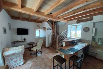 Gîte pour 2 personnes, avec jardin et terrasse à Payrignac