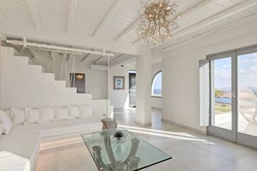 Villa pour 10 personnes, avec jacuzzi ainsi que jardin et piscine dans Antiparos