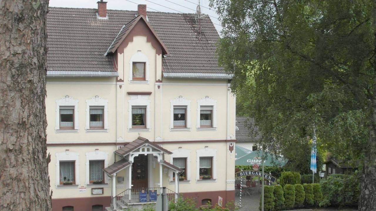 Double or Twin Room with Shared Bathroom in Katzwinkel (Sieg), Altenkirchen & Umgebung