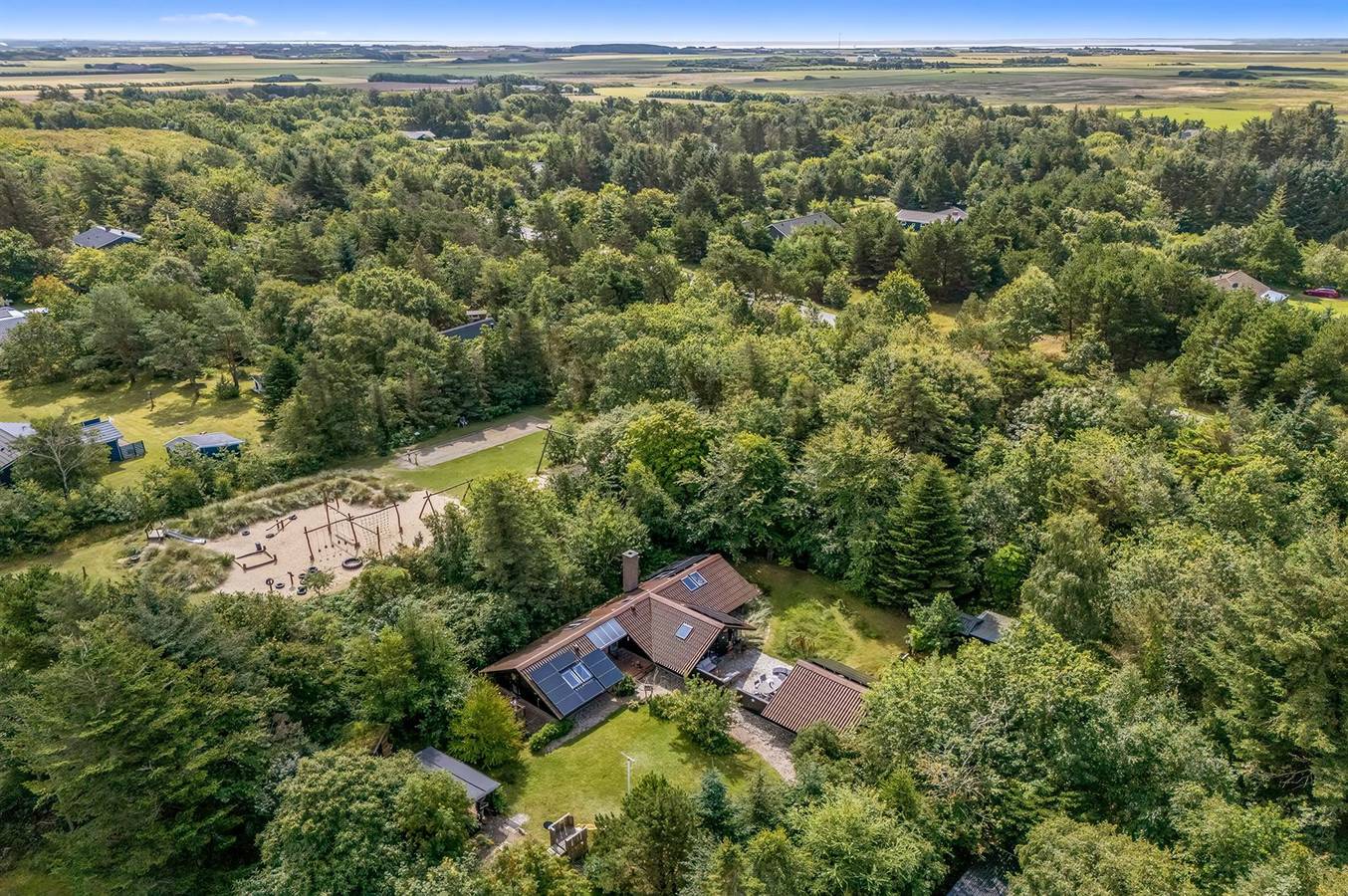 Pet friendly home in Ringkøbing with Wifi in Lodbjerg Hede, Ringkøbing