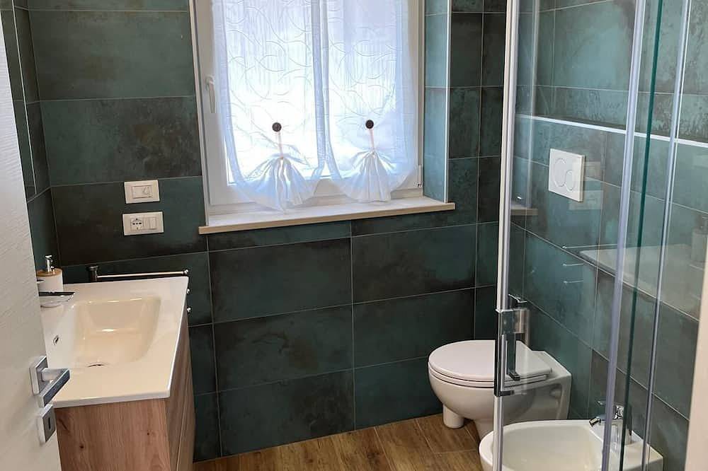 Appartement entier, Casa Bice - A new apartment in the center of Tesino in Castello Tesino, Valsugana