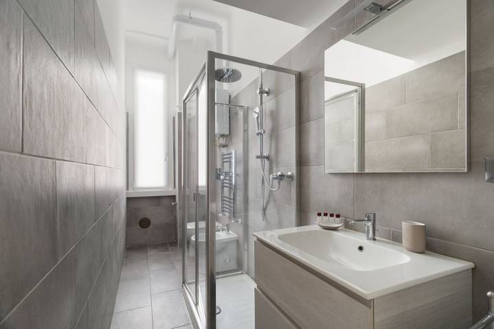Ganze Wohnung, Ferienwohnung für 4 Personen mit Balkon/Terrasse in Vigentino, Mailand