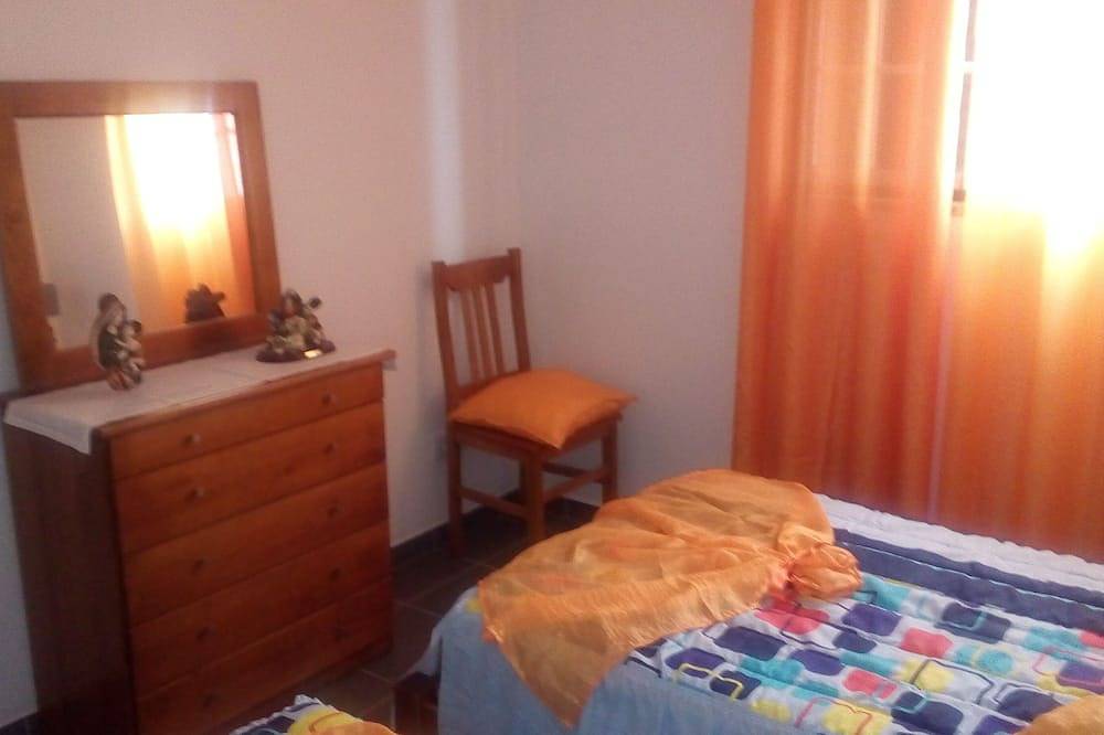 Ganze Wohnung, Ruhe und Erholung kombiniert mit Wohlbefinden mit herrlichem Blick auf die Berge und das Meer in São Mateus, Pico (Azoren)