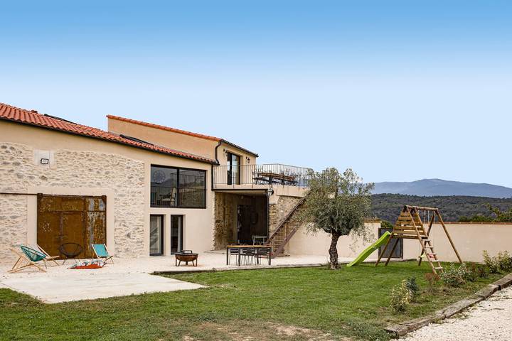 Location de vacances pour 12 personnes, avec Terrasse et Jardin à Joch