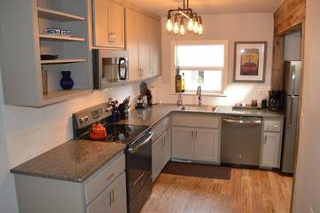 Cottage for 4 Guests in Bend, Mt. Bachelor, Picture 3