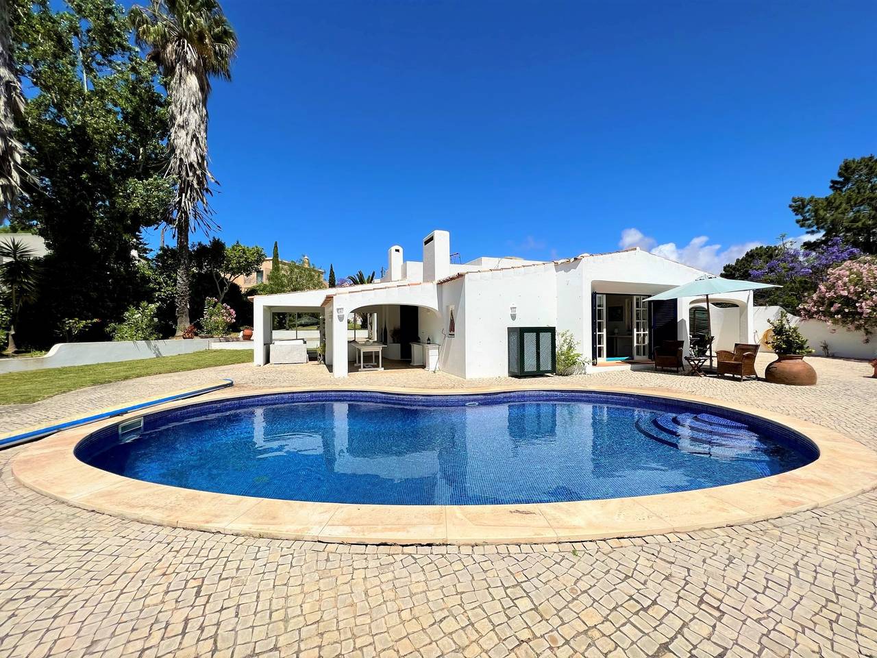 Albufeira Balaia Villa With Private Pool in Albufeira, Faro Distrikt
