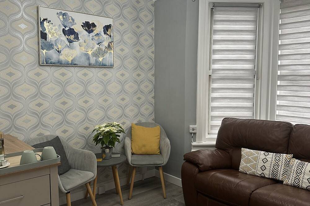 Ganze Wohnung, Apartment-Superior-Ensuite mit Dusche-Strassenblick-Flat 1 in Eastbourne, Ost Sussex