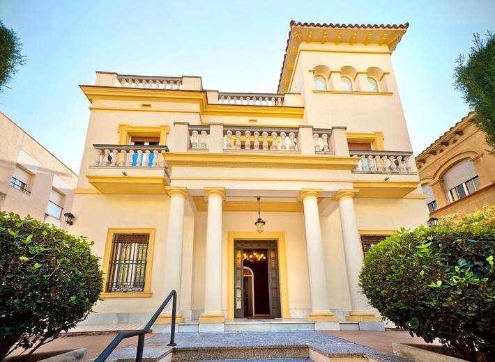 Villa für 18 Personen, mit Garten und Whirlpool sowie Pool in Barcelona - 2