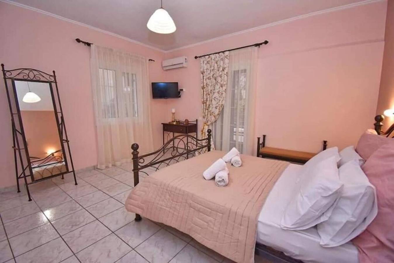Entire studio, Standard Studio near the beach in Agios Gordios, Corfu