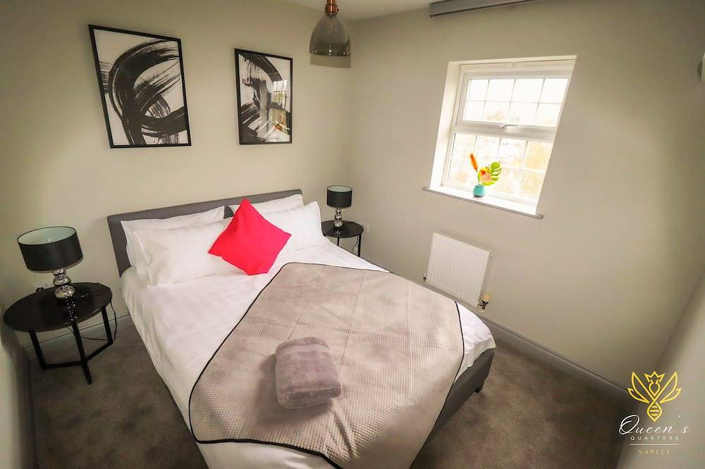 Cheerful Queens Quarters Boutique Rooms in Huntingdon, Cambridgeshire