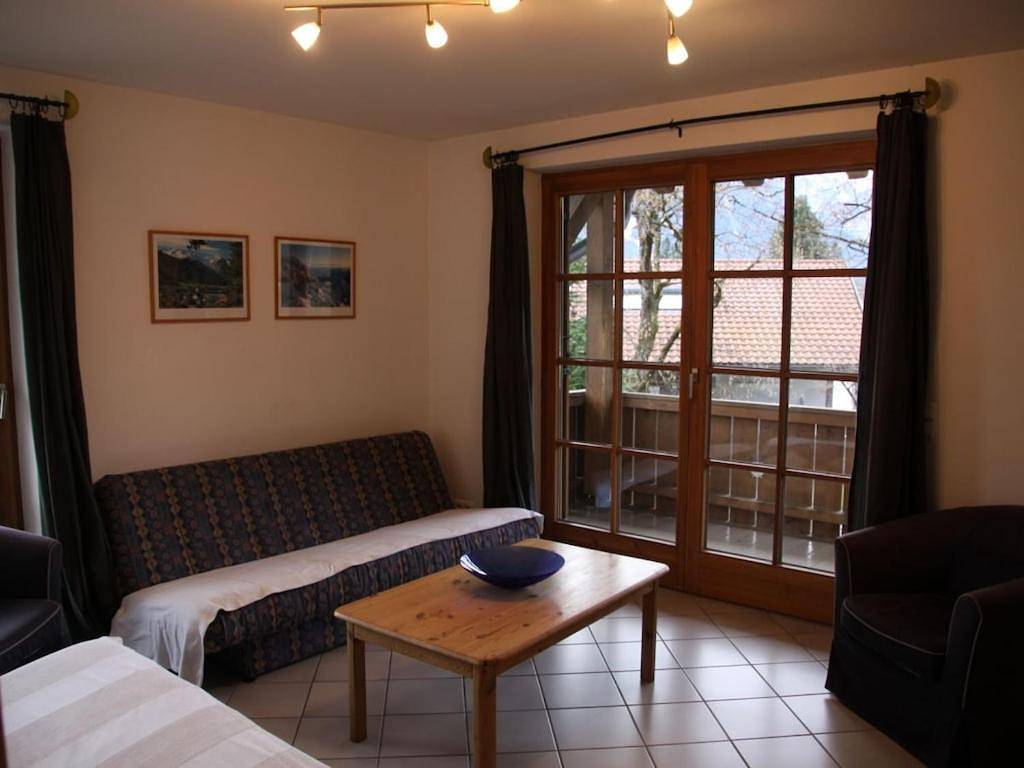 Holiday apartment with 4 bedrooms in Garmisch-Partenkirchen, Bayerische Alpen