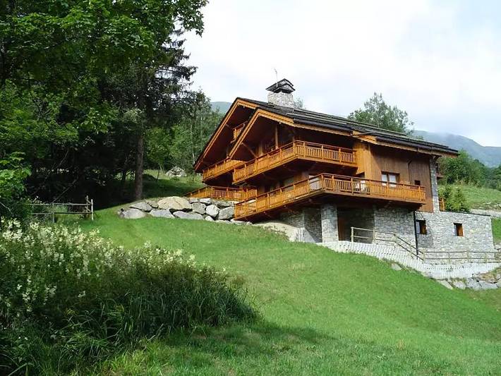 Gîte pour 7 personnes, avec terrasse dans Méribel
