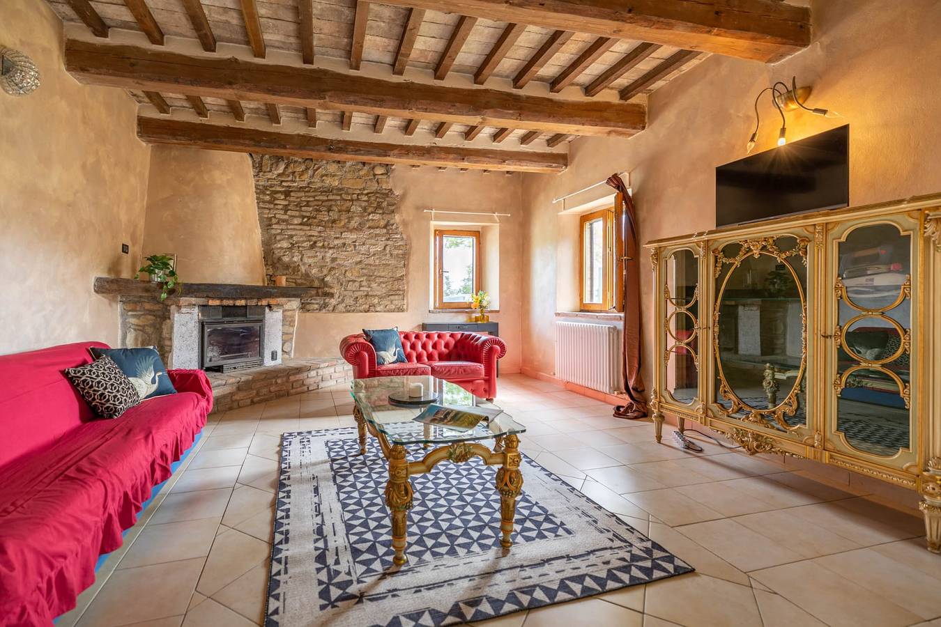 Villa 'Casale Mauri' with Sea View, Private Terrace and Wi-Fi in Montefiore Conca, Rimini provins