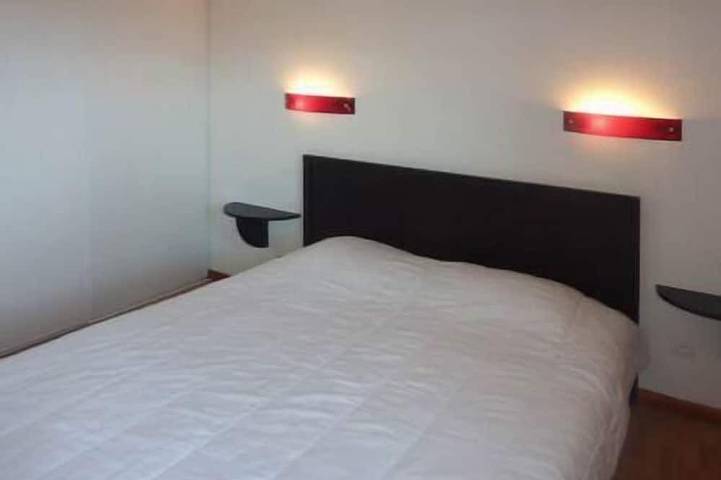 Chalet pour 4 personnes, avec piscine ainsi que sauna et balcon à Les Orres - 2