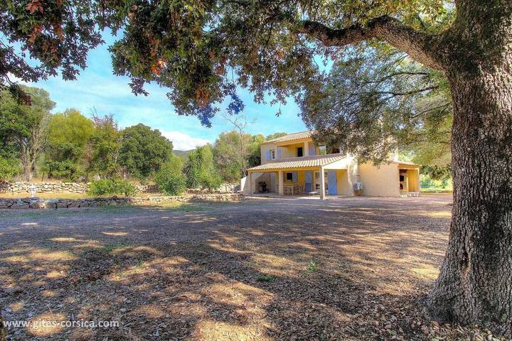 Gîte per 5 persone, con giardino e terrazza - 1