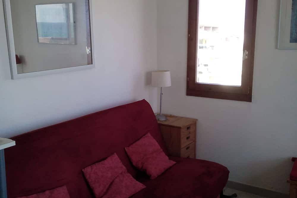 Entire apartment, Magnificent apartment with superb panoramic mountain view in Elne, Côte d'Améthyste