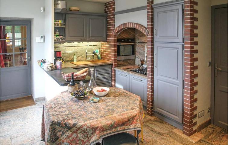 Location de vacances pour 14 personnes, avec piscine à Ravières - 3