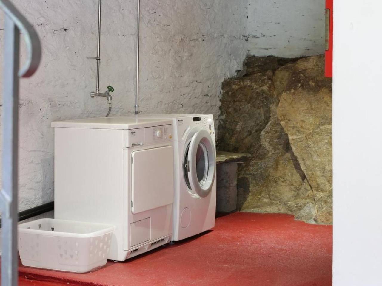 Traumhaftes Tessiner Haus mit Weitblick in Minusio, Tessiner Alpen