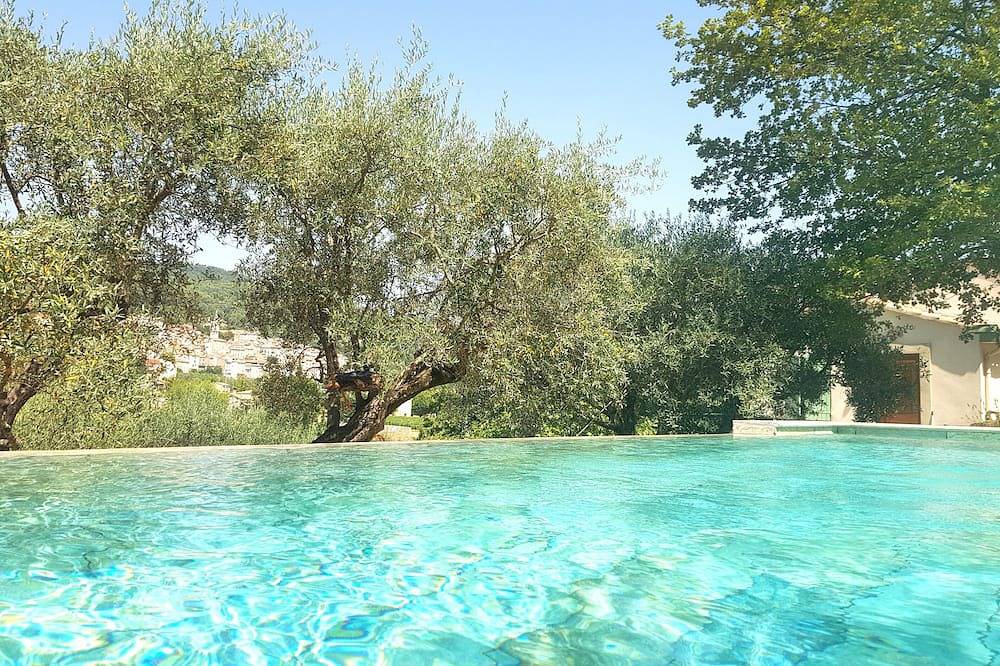 La Bastide du Jas Blanc - Villa de charme /piscine chauffée à débordement 🌅 in Callas, Région de Draguignan