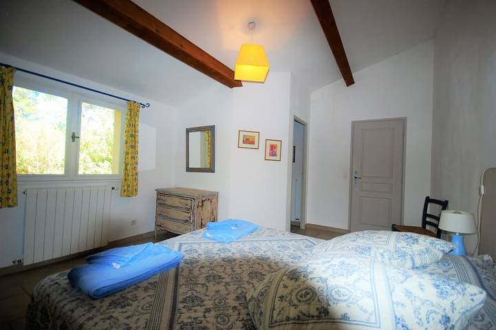 Location de vacances pour 8 personnes, avec jardin à Saint-Antonin-du-Var - 2