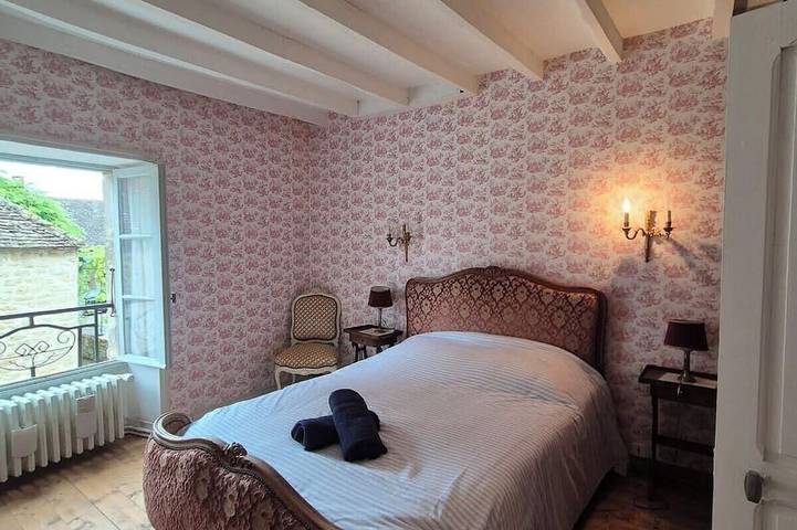 Location de vacances pour 8 personnes, avec Terrasse et Jardin à Miers - 2