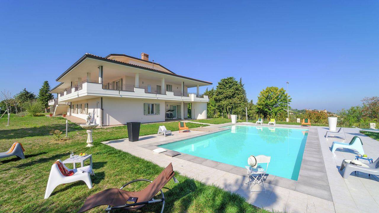 Villa für 30 Personen (690 m²) in Tomba di Pesaro in Tavullia, Pesaro-Urbino