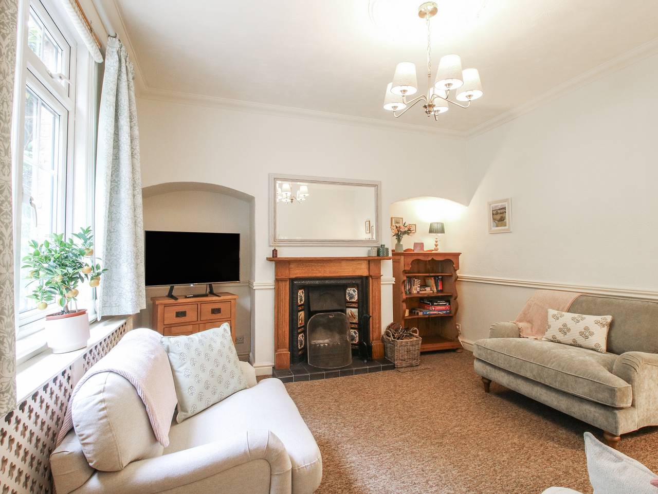 2 Aqueduct Cottages in Shropshire