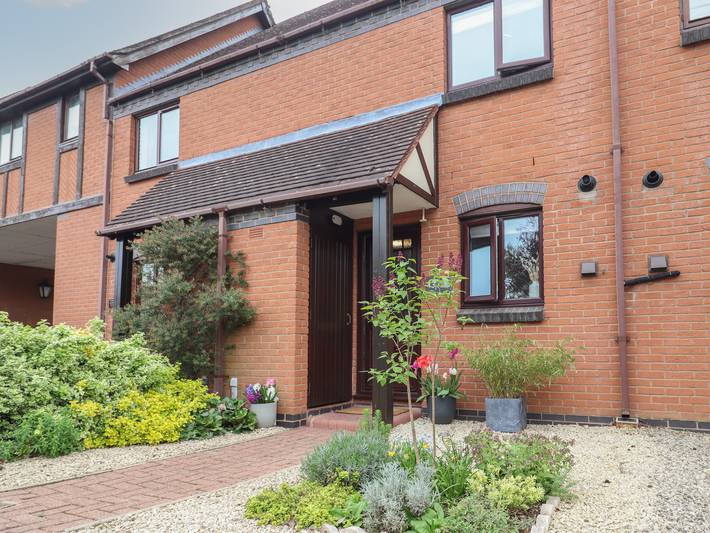 Log cabin for 4 people, with garden in Stratford upon Avon