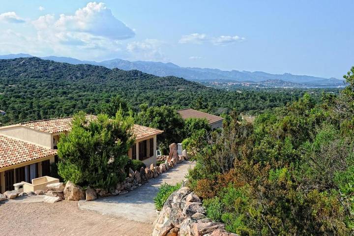 Vakantiepark voor 6 personen, met uitzicht en tuin op Corsica