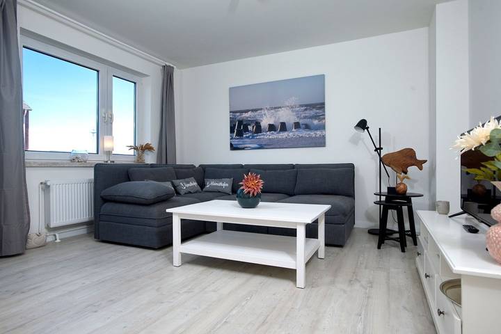 Ganze Wohnung, Moderne 3-Zimmer-Wohnung im skandinavisch-leichten Stil in Hörnum, Sylt