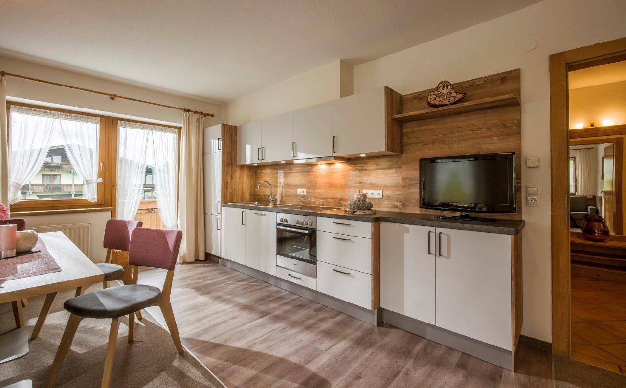 Ganze Ferienwohnung, Appartement "Bergblick" in Tuxer Alpen, Fügen