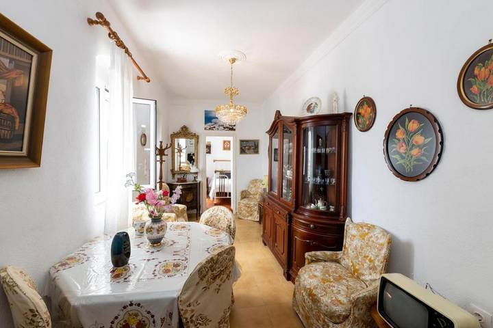 Gîte pour 5 personnes, avec vue et terrasse dans Apollonia - 3