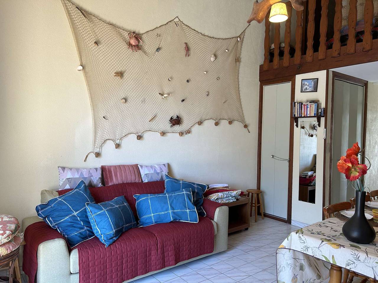 Gemütliches Ferienhaus in Strandnähe, 4 Zimmer, 8 Personen, Terrasse, Parkplatz in Saint Pierre la Mer, Fleury