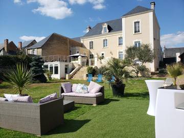 Cottage pour 6 personnes, avec piscine et vue ainsi que sauna et jardin à Écommoy