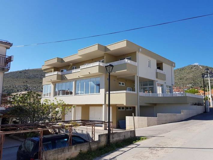 Maison d’hôte pour 4 personnes, avec vue et jardin à Trogir