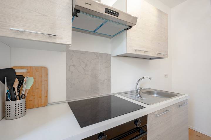 Ganze Wohnung, Ferienwohnung für 5 Personen mit Balkon/Terrasse in Santo Spirito, Bari
