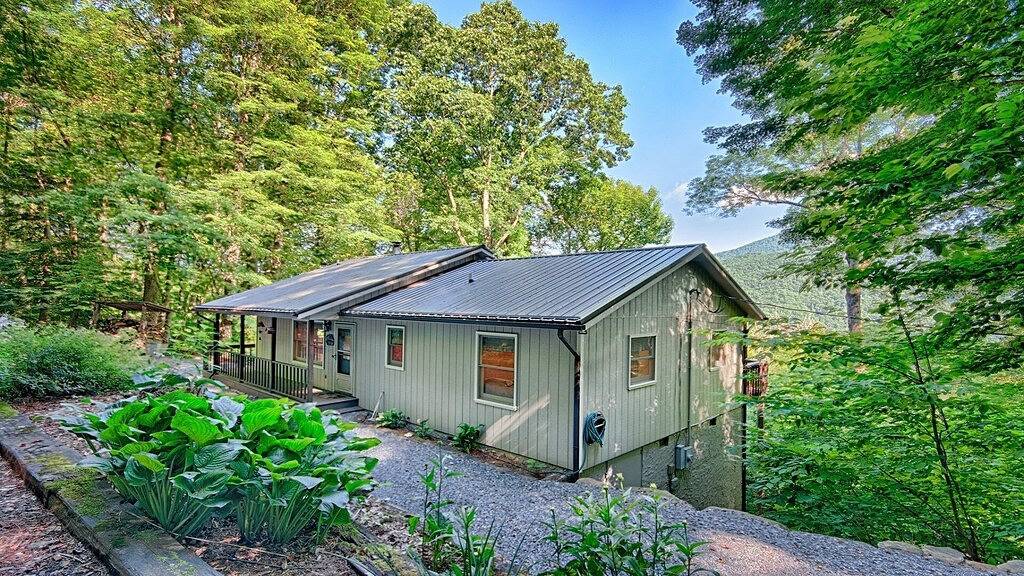 Bella Vista Saubere Kabine w / Central Heat & Air Whirlpool & tolle Aussicht und super Bewertung in Blue Ridge Parkway, Cataloochee Valley