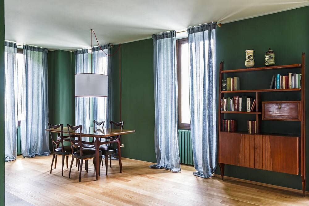 Hel lejlighed, Suite \"Anguilla\" at 2 steps from the lake with panoramic view. Lounge bar and swimming pool in Riva (Faggeto Lario), Faggeto Lario