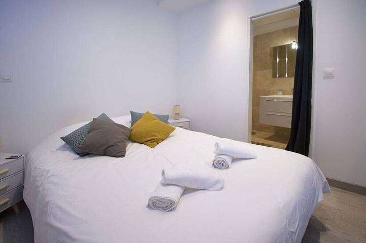 Gîte pour 4 personnes, avec terrasse dans Office de Tourisme de la Ciotat - 3