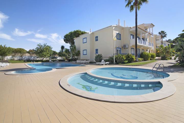 Ferienwohnung für 5 Personen, mit Kinderpool und Balkon sowie Garten an der Algarve - 2