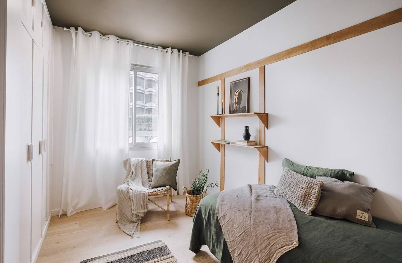 Entire apartment, Aran - 3 bedrooms in Eixample Esquerra in Barcelona Centre, Barcelona