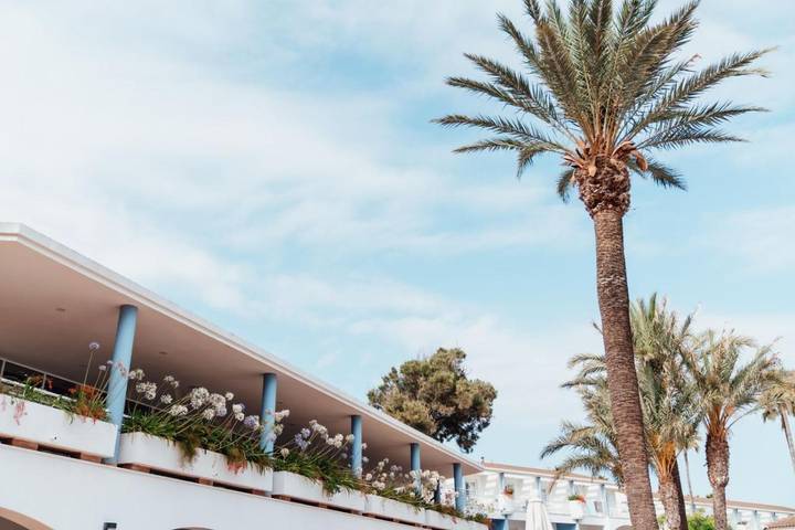 Station pour 3 personnes, avec jardin ainsi que jacuzzi et piscine dans Son Xoriguer - 4