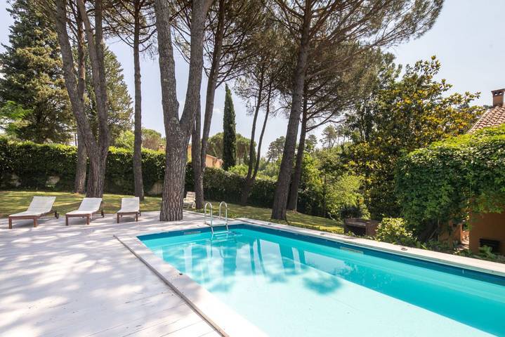 Location de vacances pour 9 personnes, avec jardin et piscine à Barberino di Mugello - 2