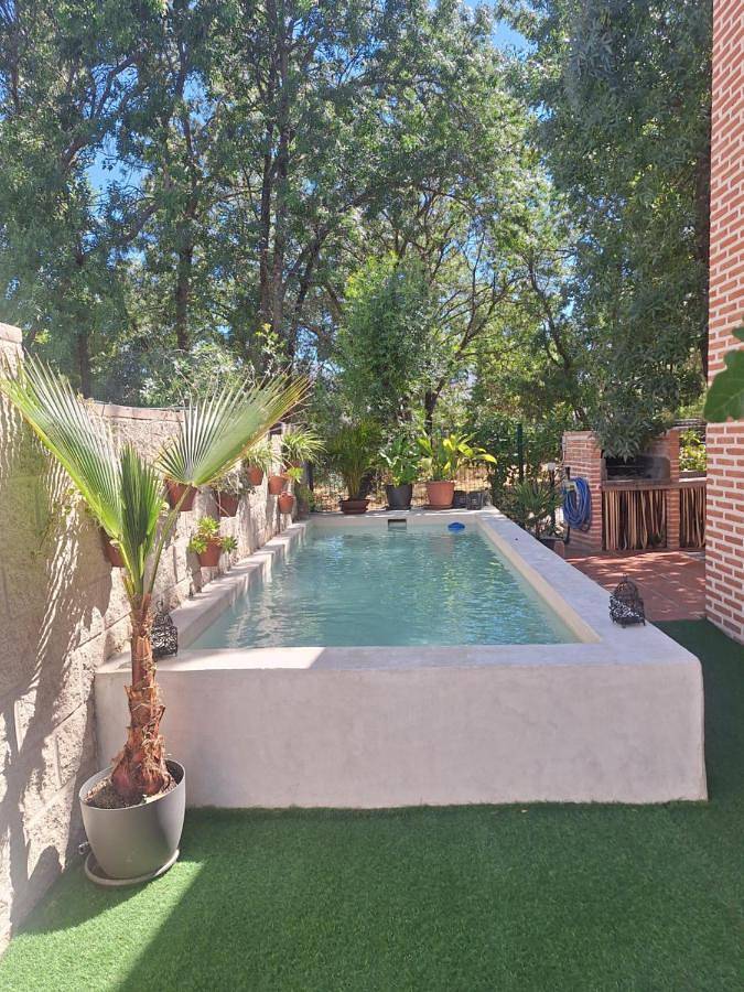 Apartamento para 3 personas, con Terraza y Jardín además de Piscina y Vistas en Moralzarzal