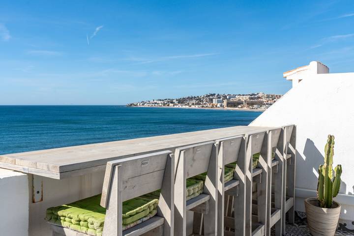Apartamento entero, Apartamento 'Oasis La Cala' con vistas al mar, piscina compartida y Wi-Fi in Playa de Las Doradas (Mijas), Mijas